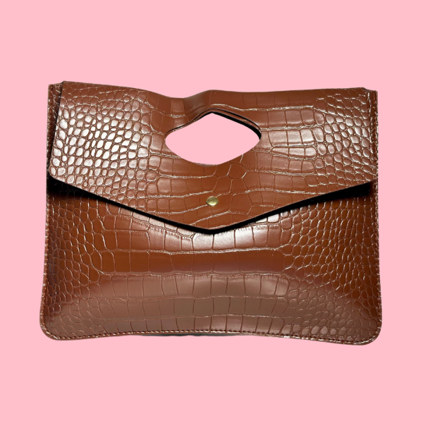 The Oval Oasis Clutch - Image 3