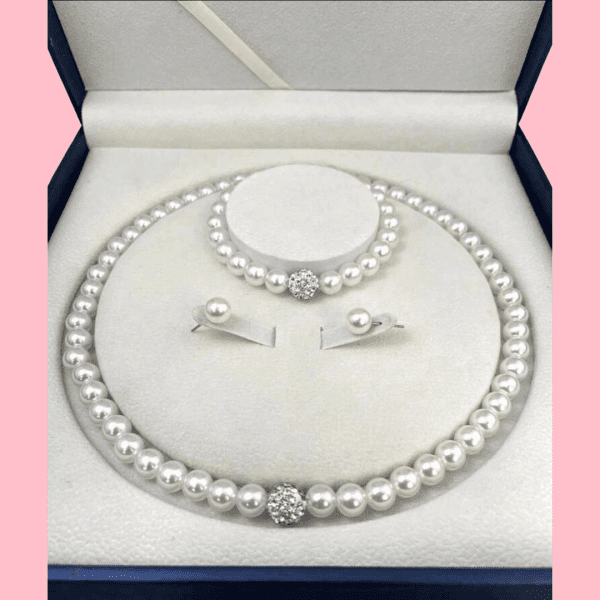 The Eternal Pearl Necklace Set